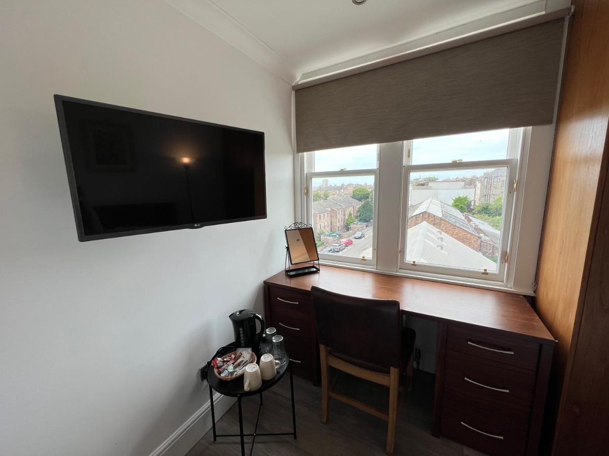 Cosy Double Room City Centre เอดินบะระ ภายนอก รูปภาพ