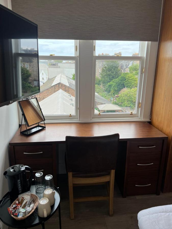 Cosy Double Room City Centre เอดินบะระ ภายนอก รูปภาพ